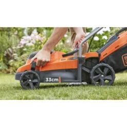 Black & Decker BLACK+DECKER 2x18V Grasmaaier BCMW33184L2-QW 33 Cm Incl. Twee 4,0 Ah Accu's -Huishoudelijke Artikelen Korting 123 763